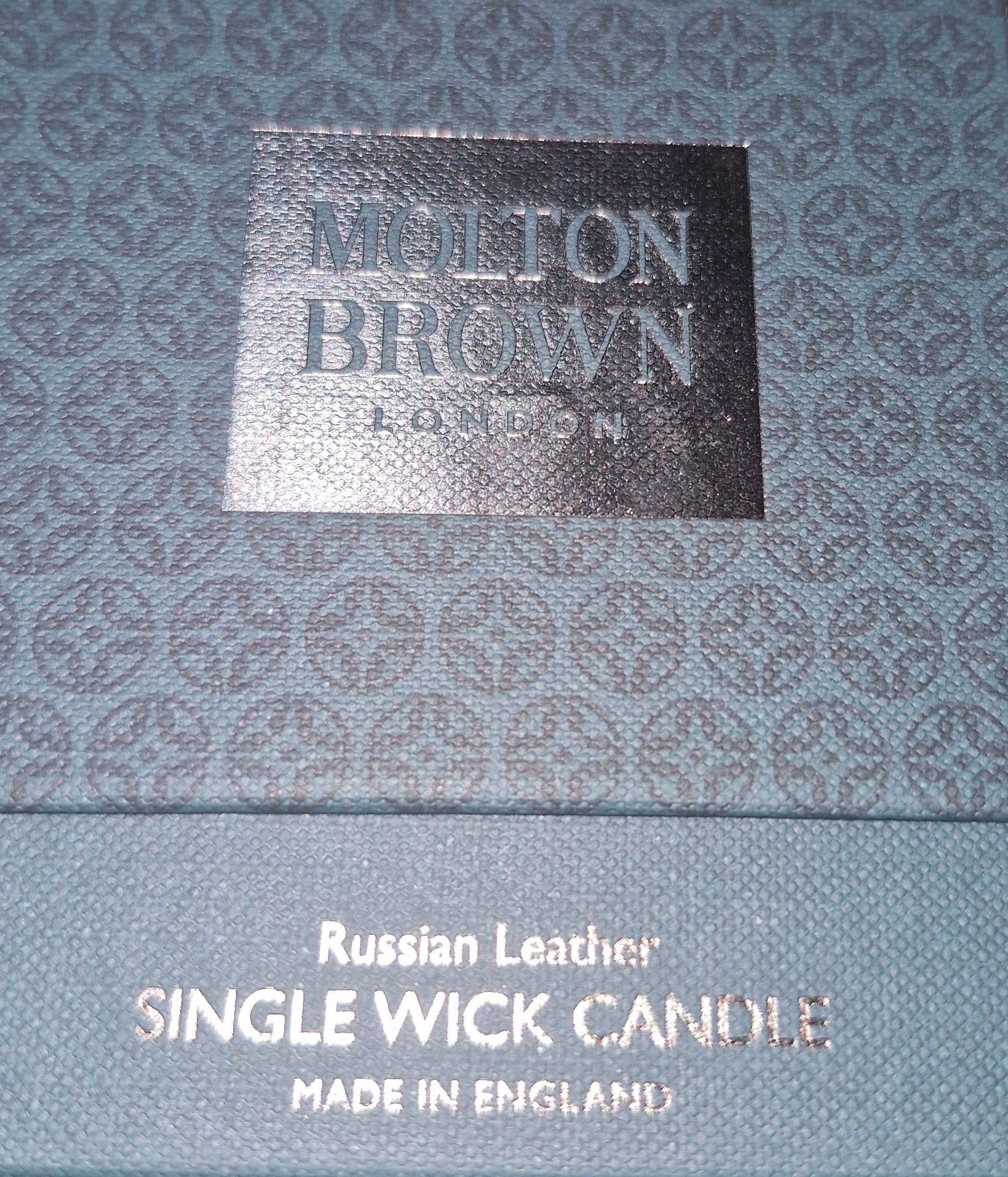 Molton Brown Scented Candle - Russian Leather - 190g